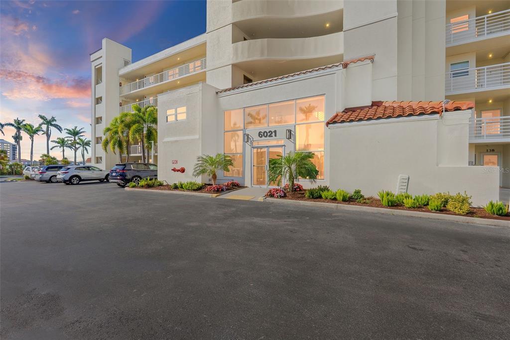 Picture of 6021 Bahia Del Mar Circle Unit 137, St Petersburg, FL 33715