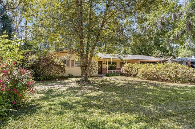 Picture of 4037 NW 18Th Place, Gainesville FL 32605
