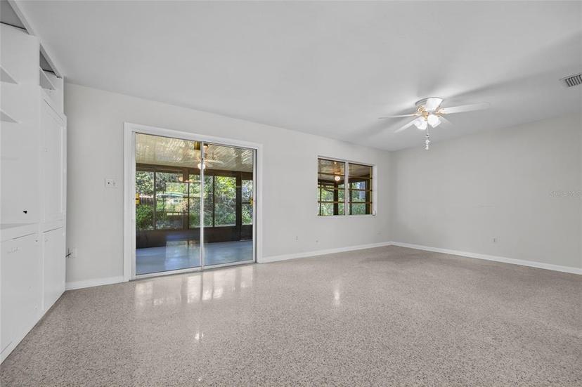 Picture of 4037 NW 18Th Place, Gainesville FL 32605