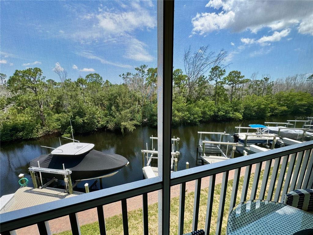 Picture of 1795 Four Mile Cove Parkway Unit 833, Cape Coral, FL 33990