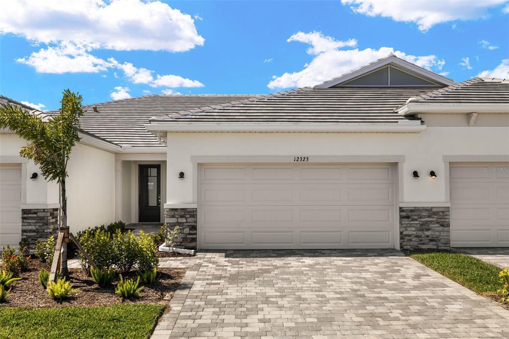 Picture of 12323 Hearts Ease Street, Venice, FL 34293
