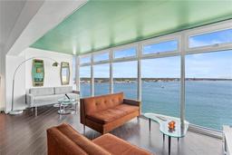 Picture of 7200 Sunshine Skyway Lane S Unit 8G, St Petersburg, FL 33711