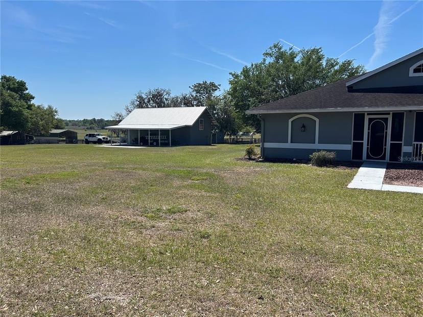 Picture of 7652 E Derby Oaks Drive Unit 2, Floral City FL 34436