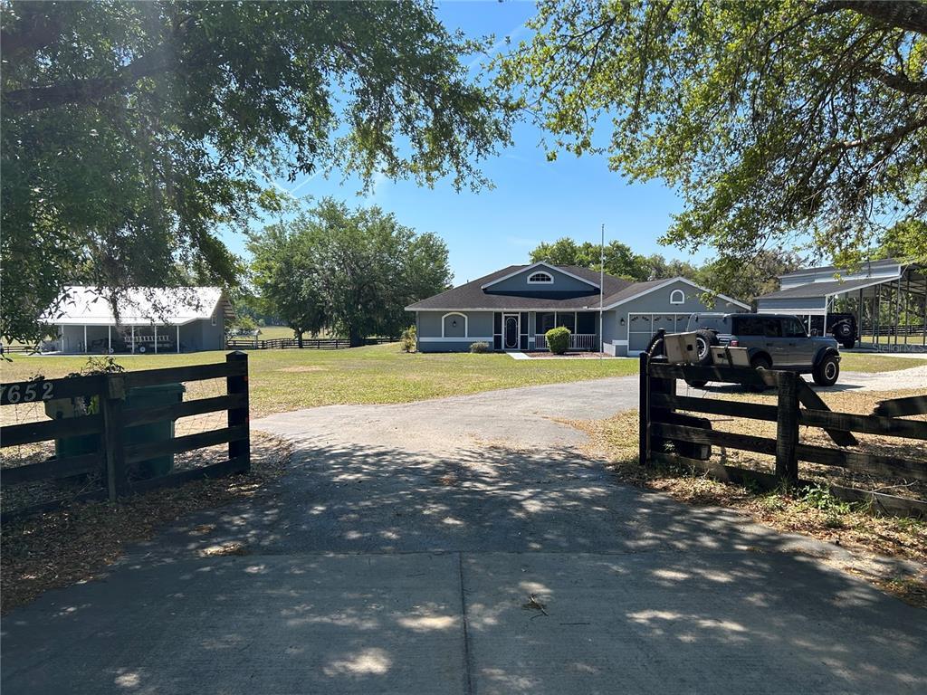 Picture of 7652 E Derby Oaks Drive Unit 2, Floral City, FL 34436