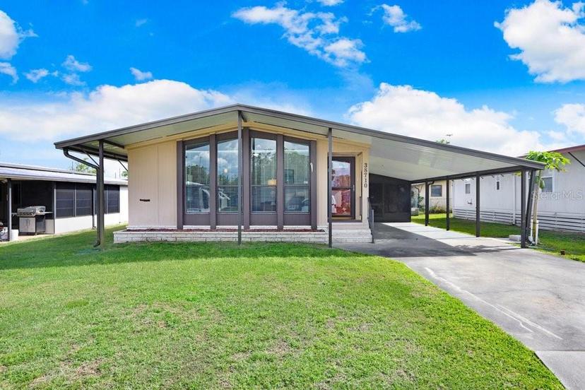 Picture of 38710 Granger Lane, Zephyrhills FL 33542
