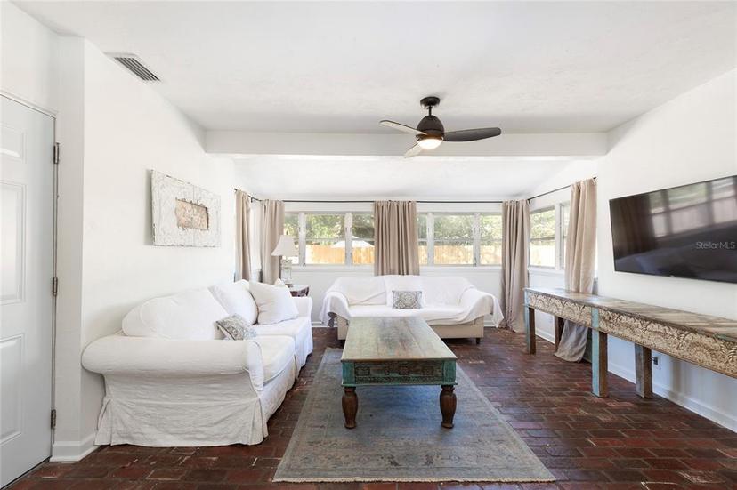 Picture of 2025 Kimbrace Place, Winter Park FL 32792