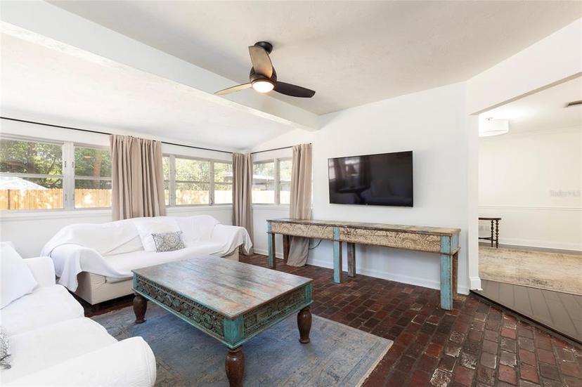 Picture of 2025 Kimbrace Place, Winter Park FL 32792