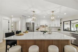 Picture of 9807 Bay Island Drive, Tampa, FL 33615