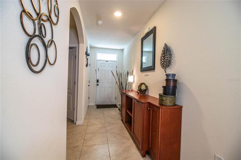 Picture of 437 Montego Bay Drive, Mulberry FL 33860