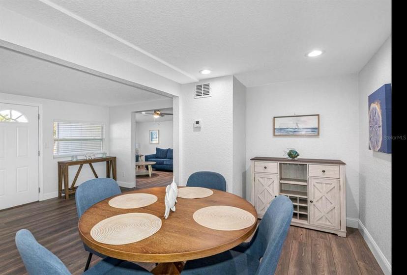 Picture of 7202 8Th Avenue N, St Petersburg FL 33710
