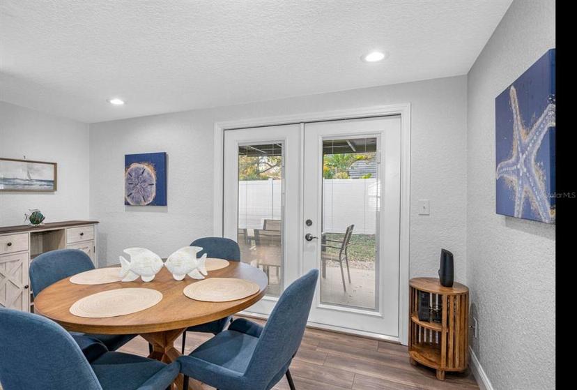 Picture of 7202 8Th Avenue N, St Petersburg FL 33710