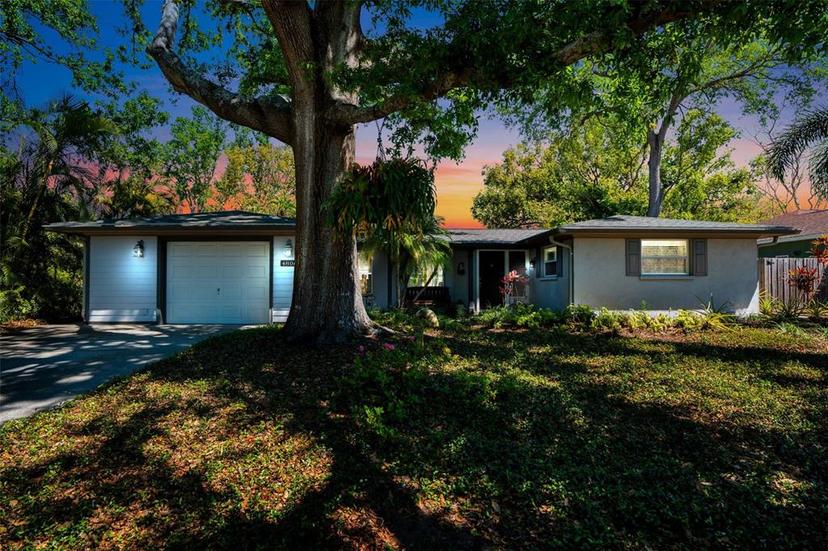 Picture of 4806 Capri Avenue, Sarasota FL 34235