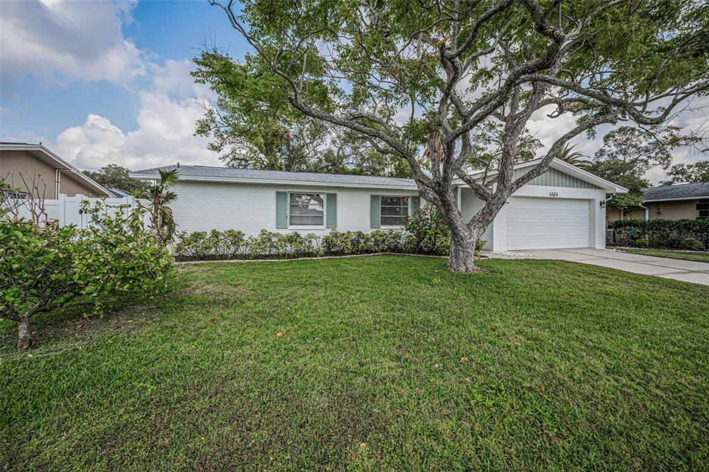 Picture of 1851 Elmhurst Drive, Clearwater, FL 33765