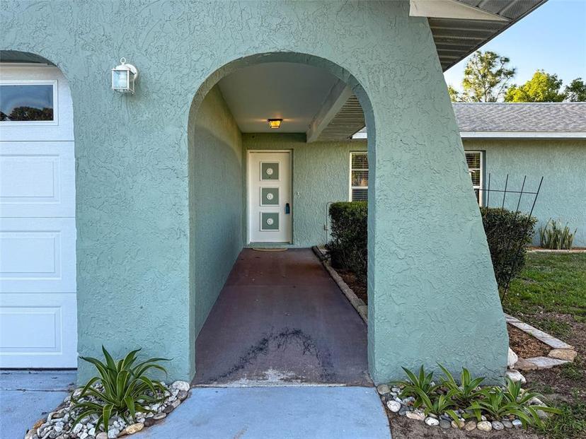 Picture of 2485 Commerce Avenue, Spring Hill FL 34609