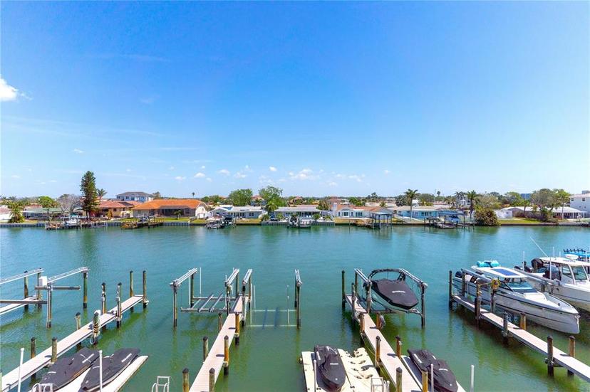 Picture of 223 Island Way Unit 3F, Clearwater FL 33767