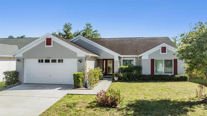 Picture of 1506 Lakehurst Way, Brandon FL 33511