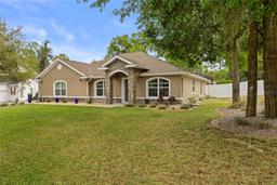 Picture of 10125 SE 42Nd Court, Belleview, FL 34420