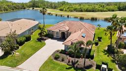 Picture of 7554 Camden Harbour Drive, Bradenton, FL 34212