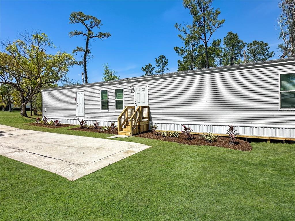Picture of 2945 2Nd Court, Deland, FL 32724