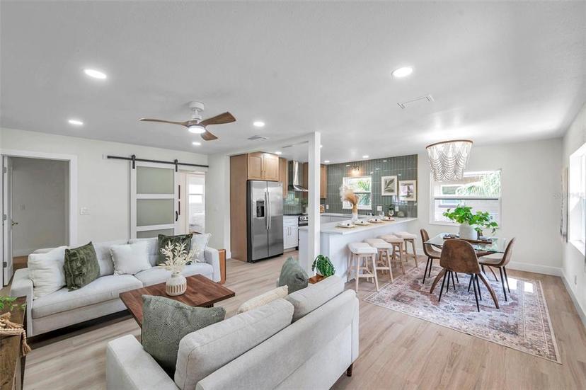 Picture of 5833 Dartmouth Avenue N, St Petersburg FL 33710