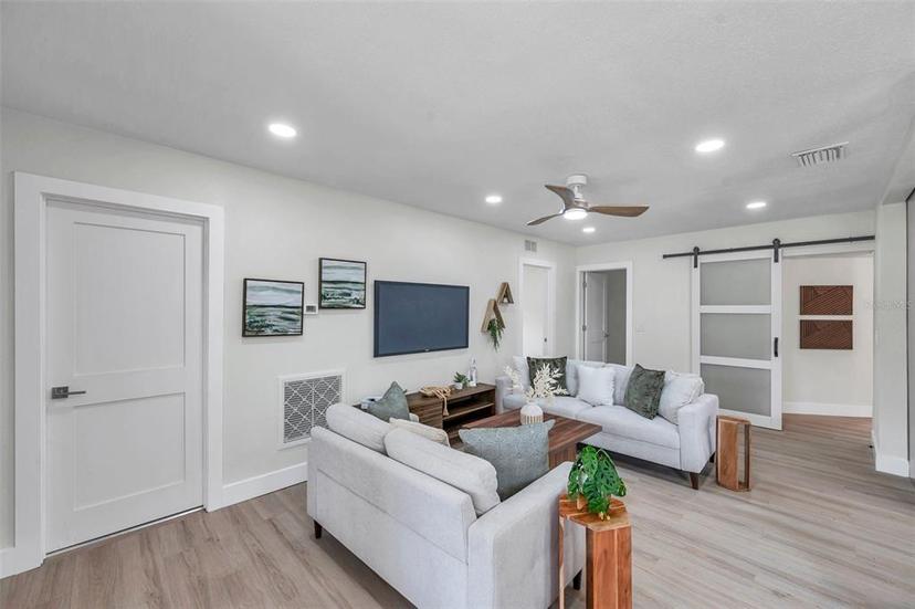 Picture of 5833 Dartmouth Avenue N, St Petersburg FL 33710