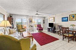 Picture of 7430 Sunshine Skyway Lane S Unit 402, St Petersburg, FL 33711