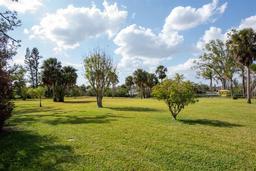 Picture of 60 N Oxford Drive, Englewood, FL 34223