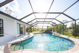 Picture of 60 N Oxford Drive, Englewood, FL 34223