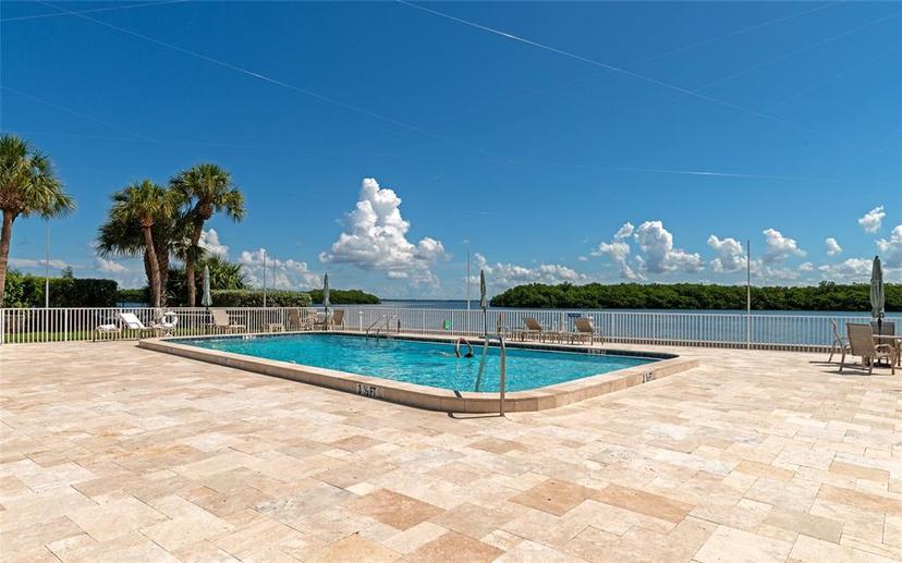 Picture of 605 Sutton Place Unit 401-A, Longboat Key FL 34228