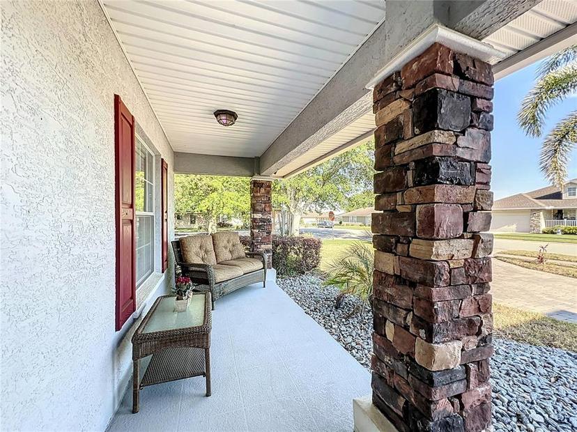 Picture of 104 Bentley Oaks Boulevard, Auburndale FL 33823