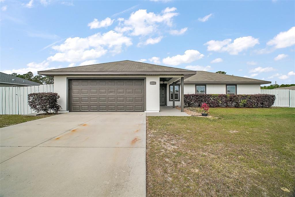 Picture of 12370 SE 100Th Court, Belleview, FL 34420