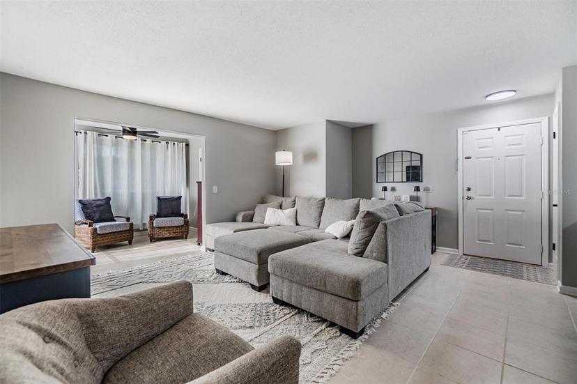 Picture of 9481 Highland Oak Drive Unit 602, Tampa FL 33647
