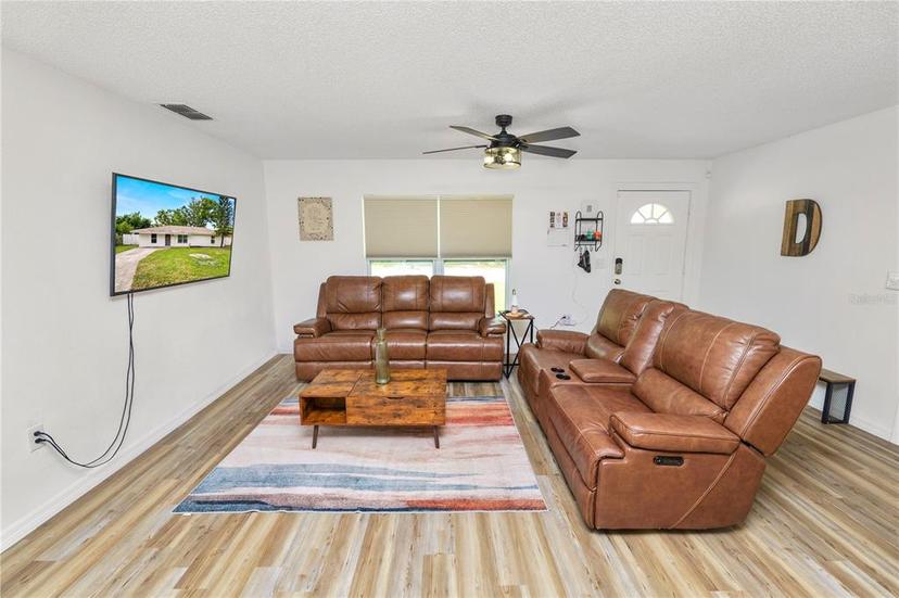 Picture of 2937 Delrose Drive N, Lakeland FL 33805