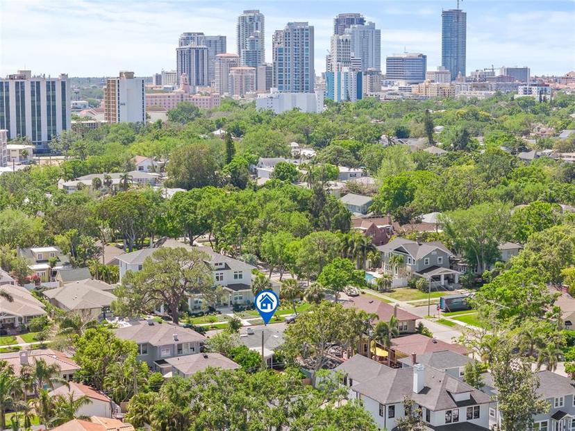 Picture of 615 14Th Avenue Ne, St Petersburg FL 33701