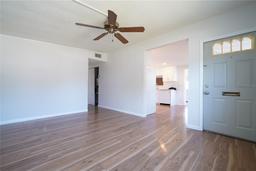 Picture of 2936 39Th Avenue N, St Petersburg, FL 33714