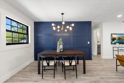Picture of 3325 W Paris Street, Tampa, FL 33614