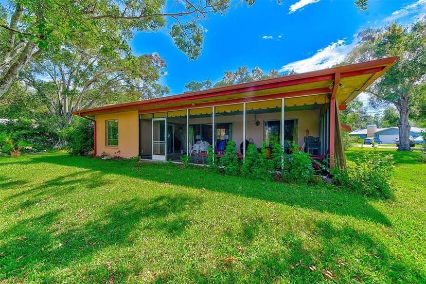 Picture of 1895 Lake Judy Lee Drive, Largo FL 33771