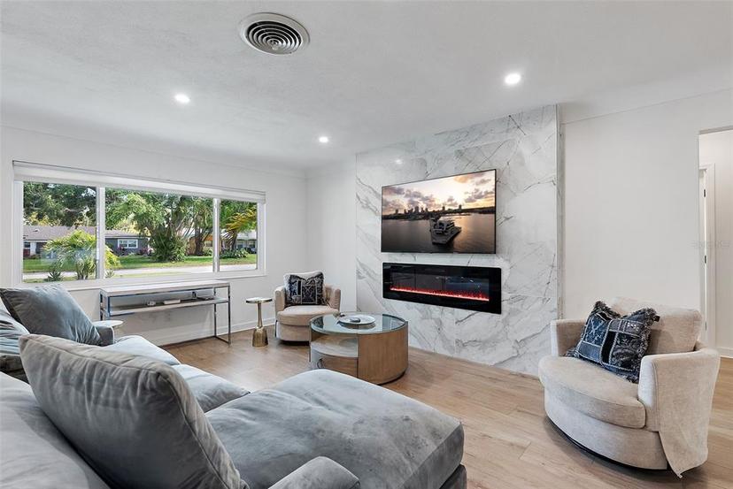 Picture of 2913 Ponce De Leon Way S, St Petersburg FL 33712