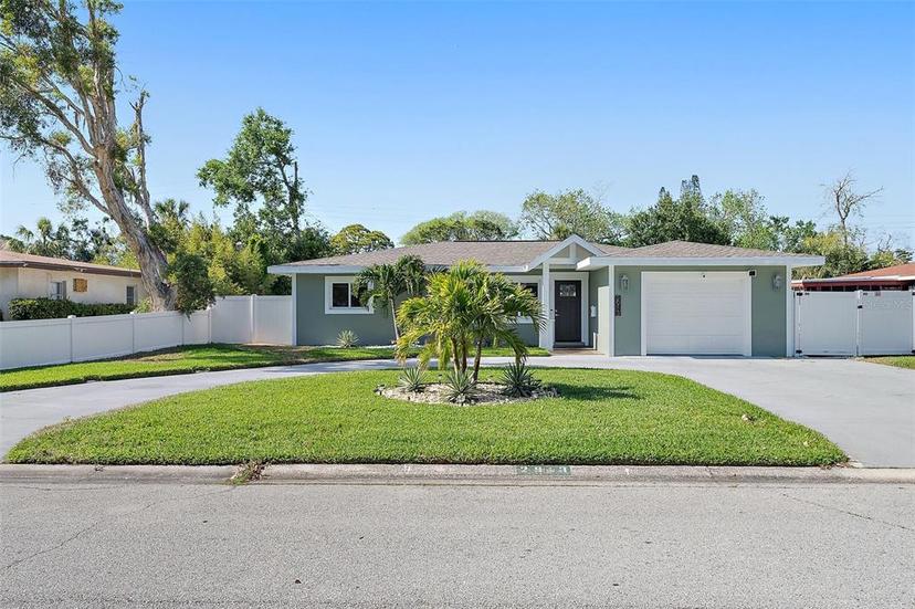 Picture of 2913 Ponce De Leon Way S, St Petersburg FL 33712