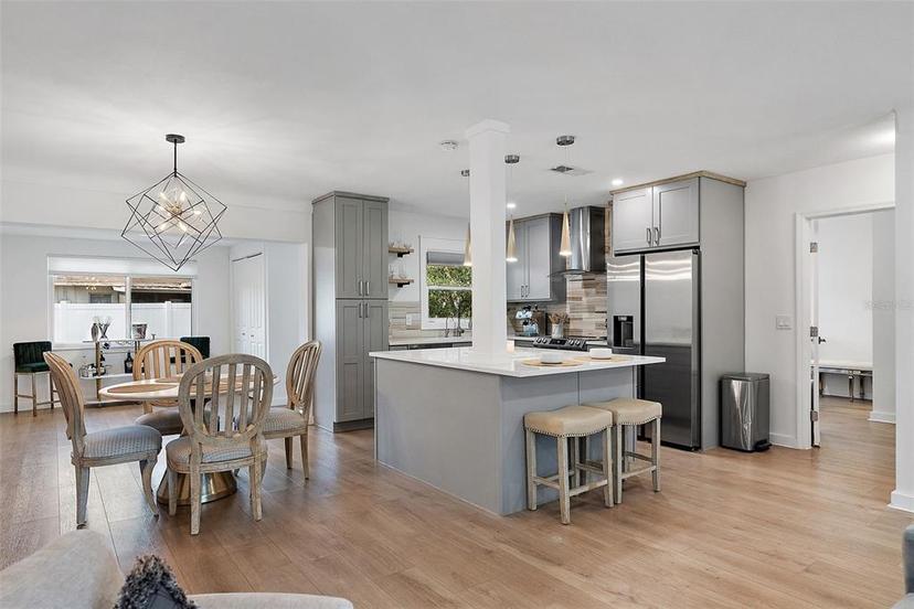 Picture of 2913 Ponce De Leon Way S, St Petersburg FL 33712