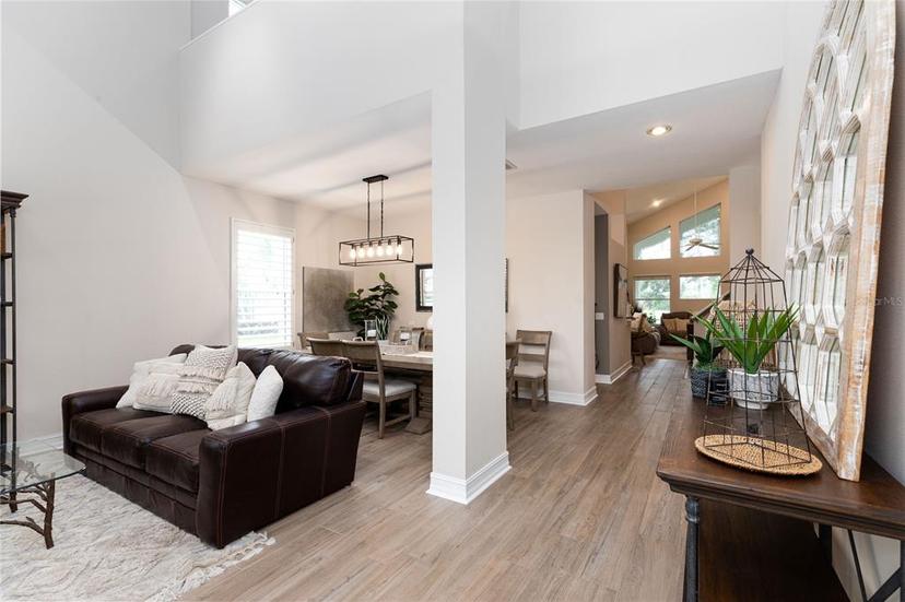Picture of 9980 Sago Point Drive, Seminole FL 33777