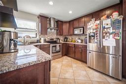Picture of 8135 Settlers Landing Trail N, Jacksonville, FL 32244