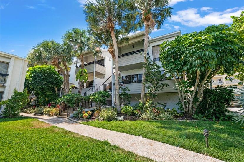 Picture of 1555 Tarpon Center Drive Unit 156, Venice FL 34285