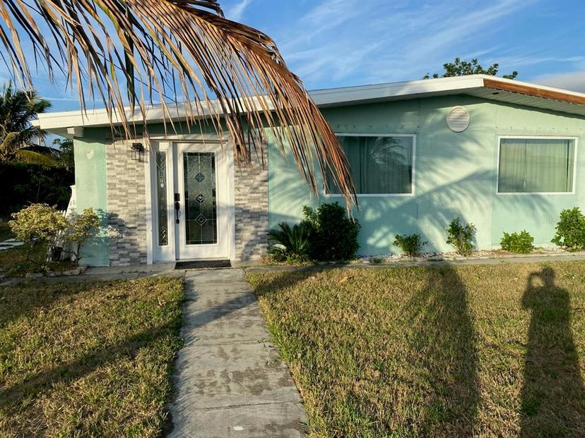 Picture of 471 Sharon Cir, Port Charlotte FL 33952