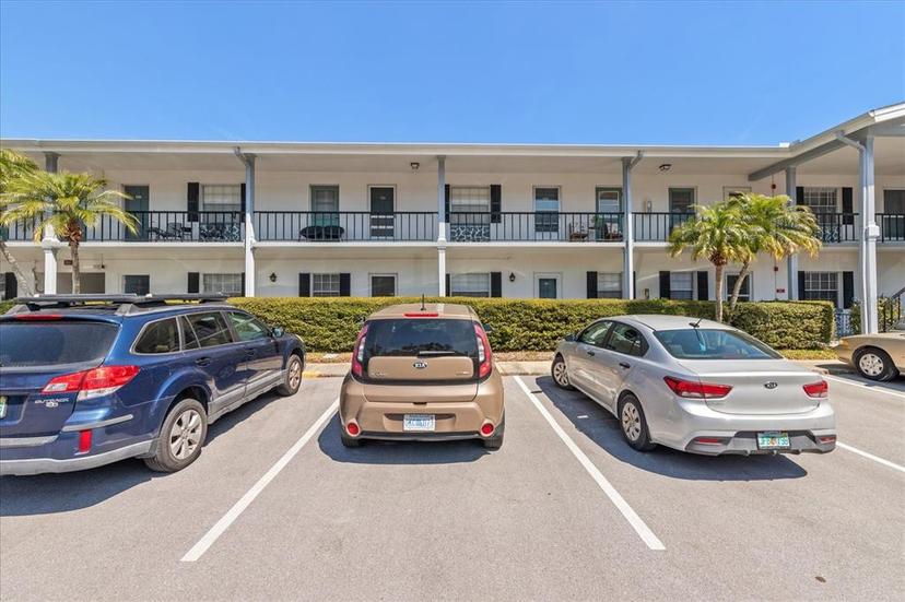 Picture of 100 Glennes Lane Unit 207, Dunedin FL 34698