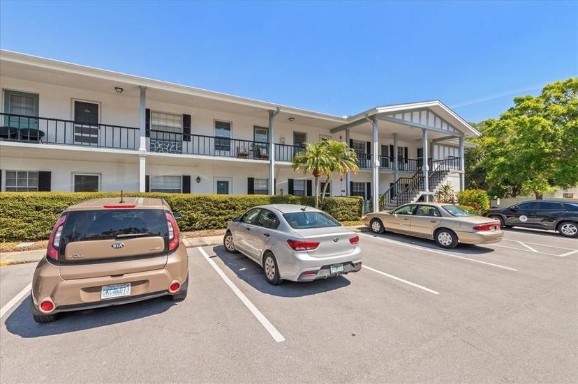 Picture of 100 Glennes Lane Unit 207, Dunedin FL 34698