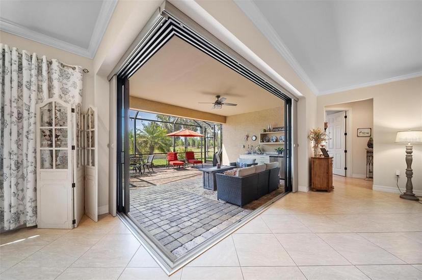 Picture of 13897 Umbria Street, Venice FL 34293