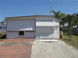 Picture of 10 Red Quill Circle, Lake Wales, FL 33898