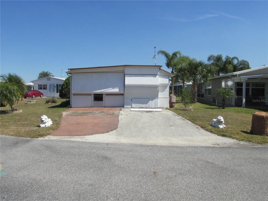 Picture of 10 Red Quill Circle, Lake Wales, FL 33898
