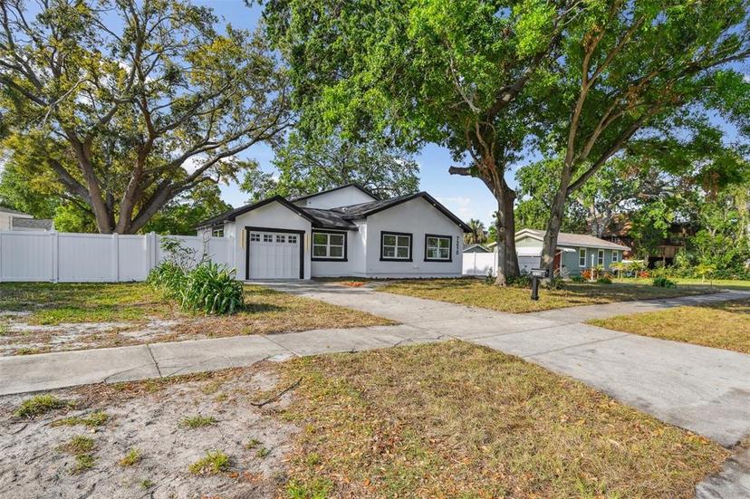 Picture of 7210 8Th Avenue N, St Petersburg FL 33710